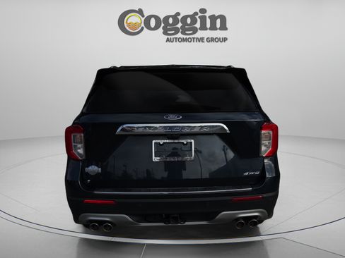 Used 2023 Ford Explorer King Ranch w/ Premium Technology Package AWD/4WD image 4