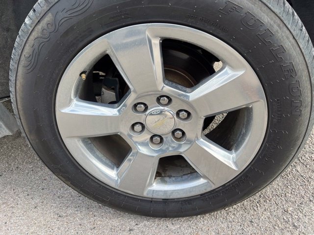 Used 2019 Chevrolet Tahoe LS w/ All-Season Package RWD image 4