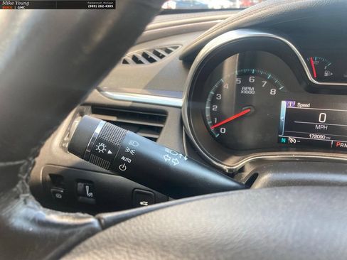 Used 2016 Chevrolet Impala LT FWD image 27