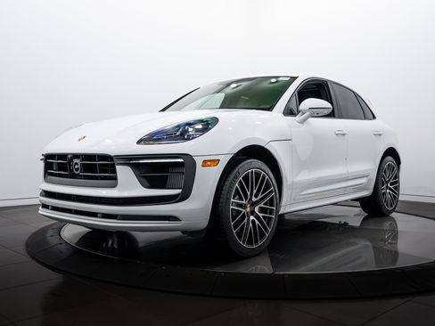 New 2026 Porsche Macan S image 1