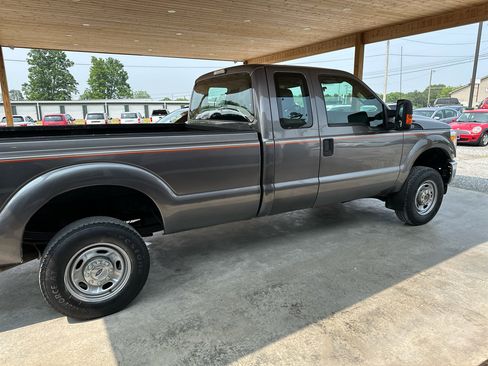 Used 2012 Ford F250 XL w/ PWR Equipment Group image 12