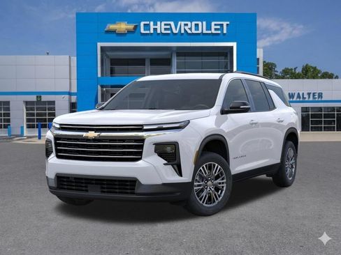 New 2026 Chevrolet Traverse LT w/ Driver Confidence Package FWD image 7