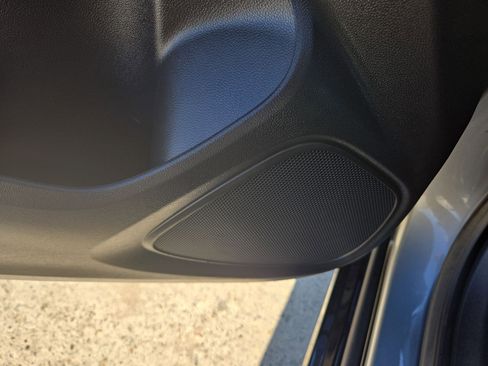 Used 2024 Buick Encore GX Sport Touring image 15