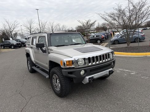 Used 2008 HUMMER H3 Luxury image 1