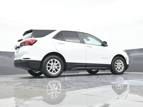 Used 2024 Chevrolet Equinox LS w/ LS Convenience Package FWD image 49