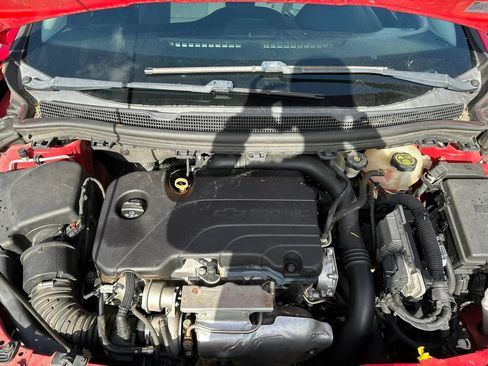 Used 2017 Chevrolet Cruze LS FWD image 30