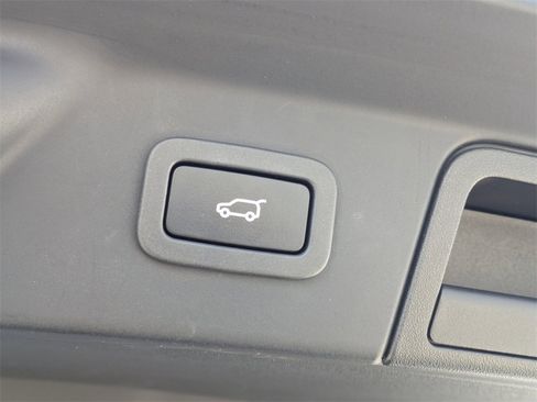 Used 2020 Land Rover Range Rover Velar SV Autobiography Dynamic image 14