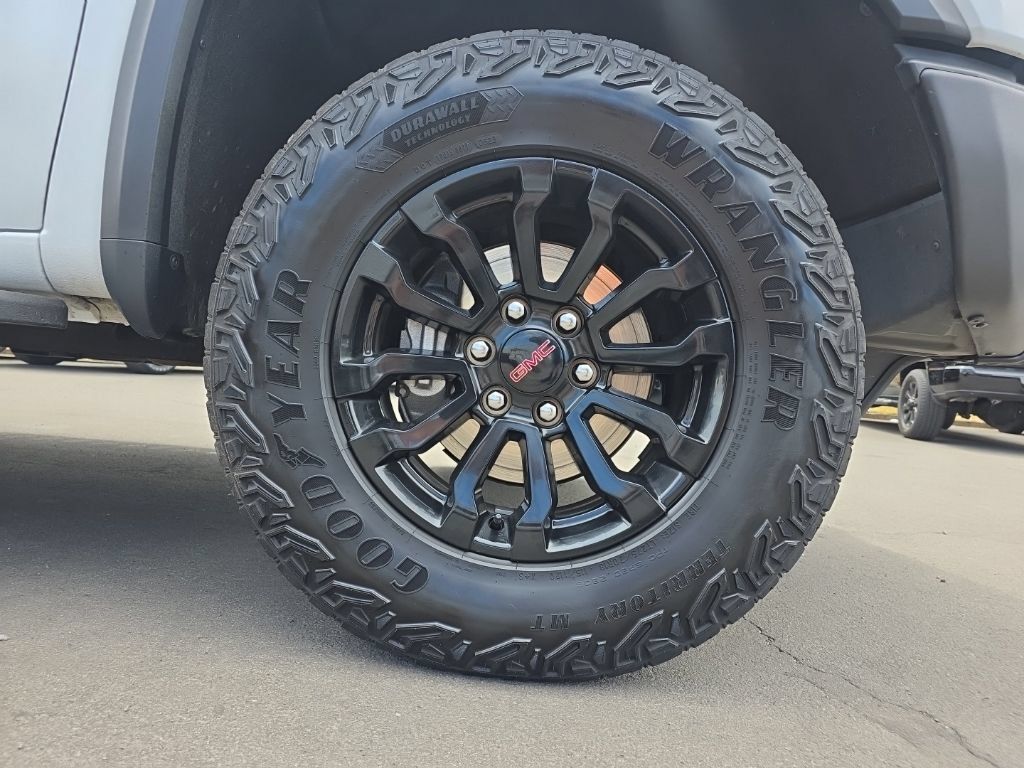 Used 2023 GMC Sierra 1500 AT4X AWD/4WD image 9