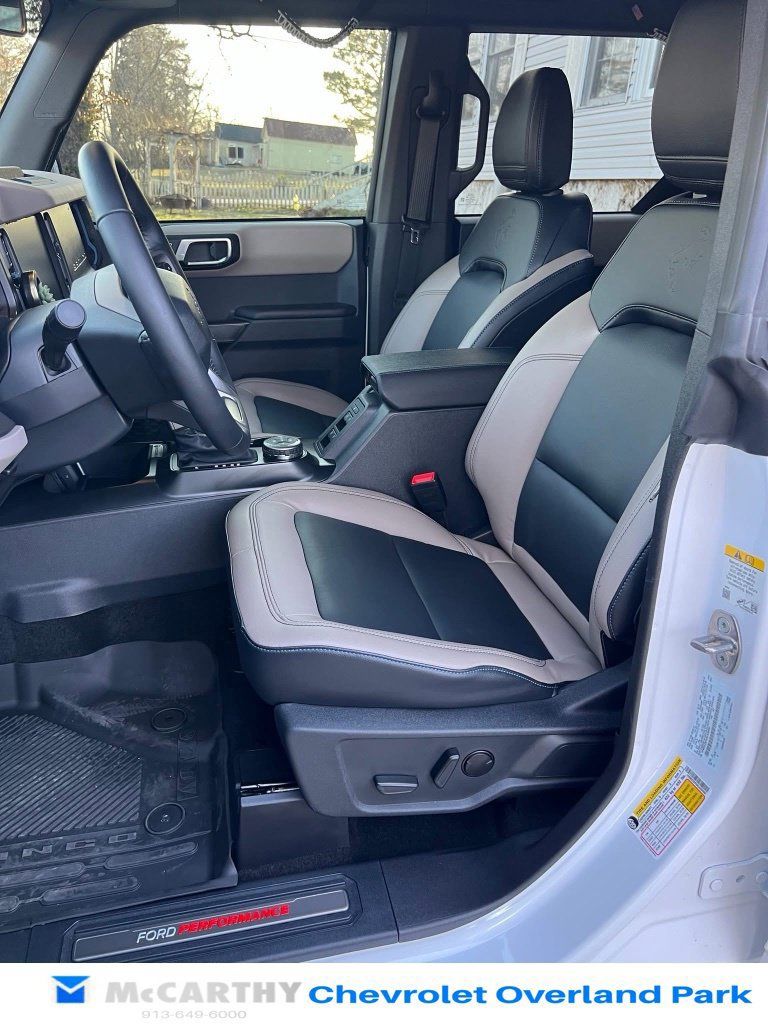 Used 2024 Ford Bronco Wildtrak AWD/4WD image 5
