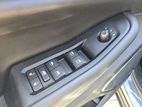 Used 2021 Jeep Grand Cherokee L Limited RWD image 23