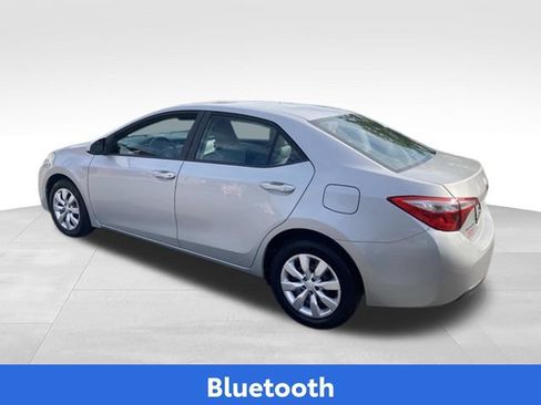 Used 2015 Toyota Corolla LE FWD image 9