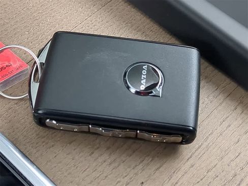 New 2026 Volvo XC60 T8 Plus w/ Protection Package Premier image 33