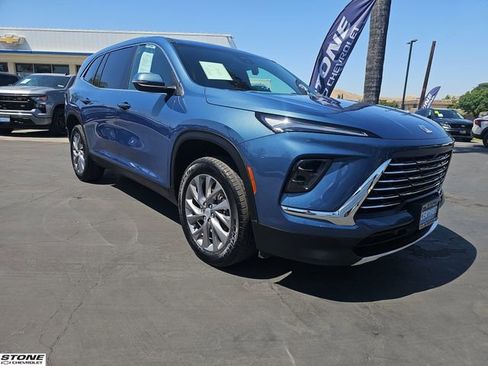 Certified 2025 Buick Enclave Preferred FWD image 1