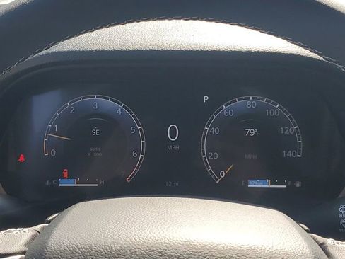 New 2025 Jeep Grand Cherokee Altitude image 32