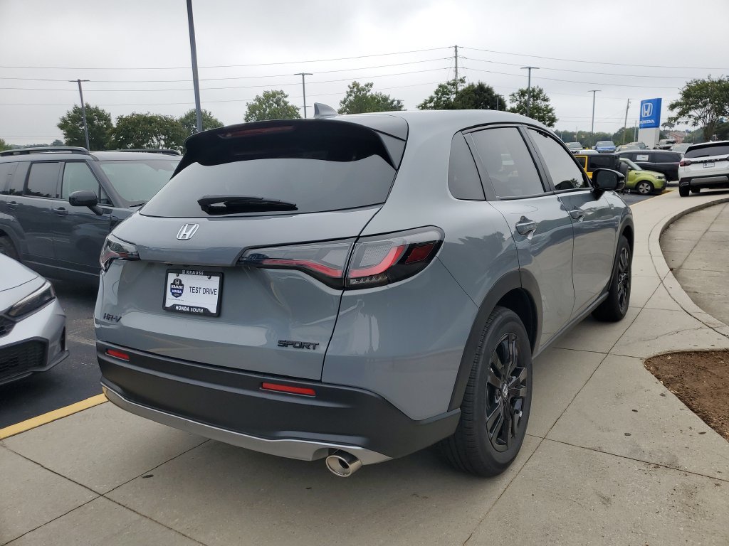 New 2027 Honda HR-V Sport image 7