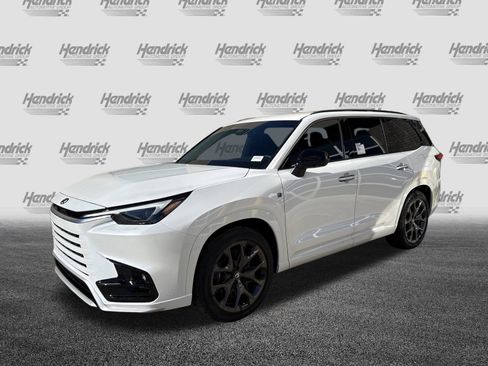 New 2026 Lexus TX 500h AWD image 5