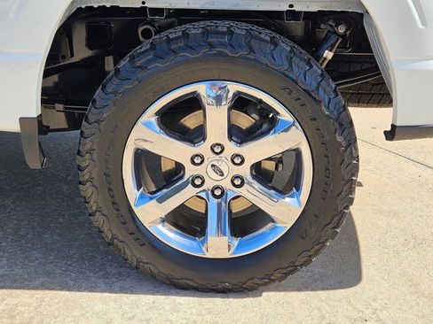 Used 2021 Ford F150 Lariat w/ Equipment Group 502A High AWD/4WD image 25