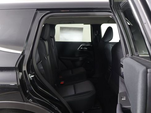 New 2026 Mitsubishi Outlander ES FWD image 30