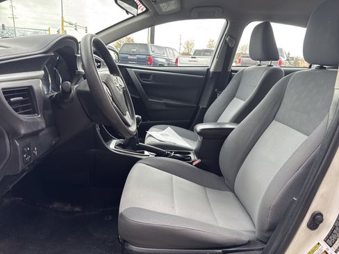 Used 2015 Toyota Corolla L FWD image 4