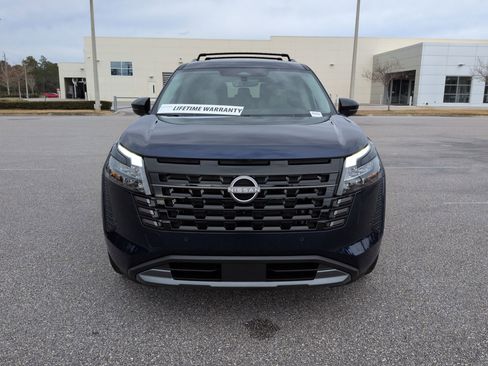 New 2026 Nissan Pathfinder SL image 10