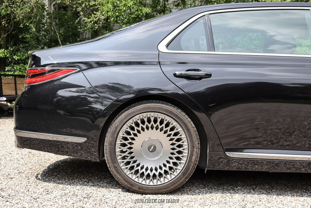 Used 2021 Genesis G90 5.0 Ultimate AWD/4WD image 9