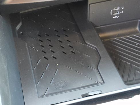 New 2026 Chrysler Pacifica Limited image 9