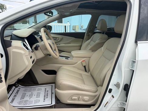 Used 2018 Nissan Murano SL w/ Moonroof Package FWD image 11