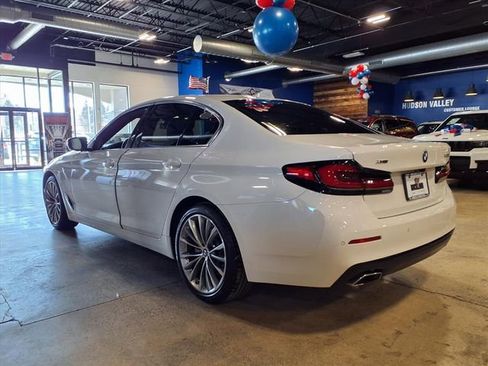 Used 2023 BMW 530i xDrive w/ Executive Package image 5