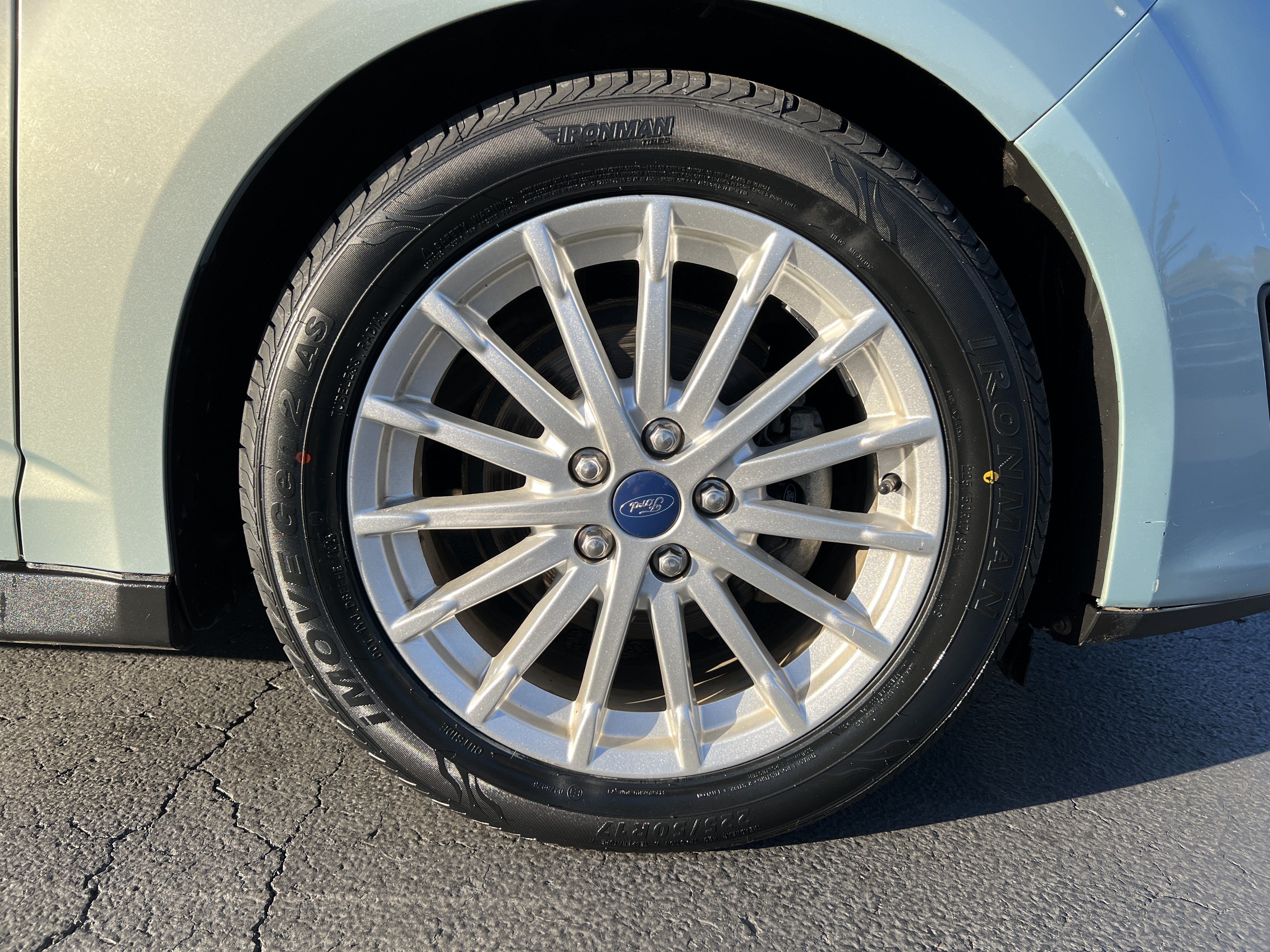Used 2013 Ford C-MAX SEL FWD image 11