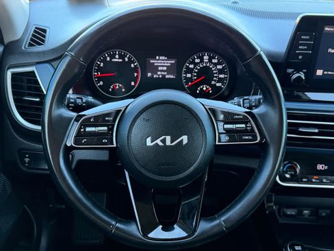 Used 2023 Kia Seltos S image 15