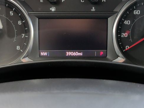 Used 2023 Chevrolet Equinox Premier image 14