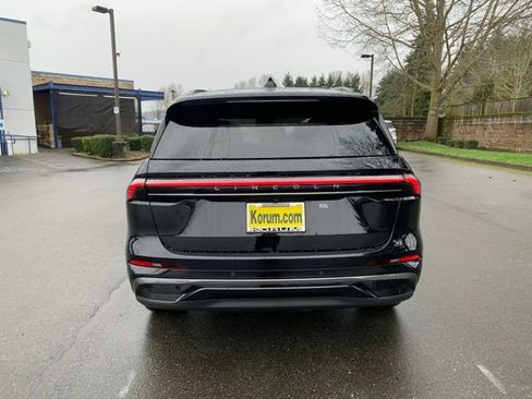 New 2026 Lincoln Nautilus Reserve w/ Jet Appearance Package image 4