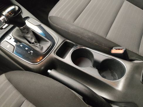 Used 2017 Kia Forte S FWD image 26
