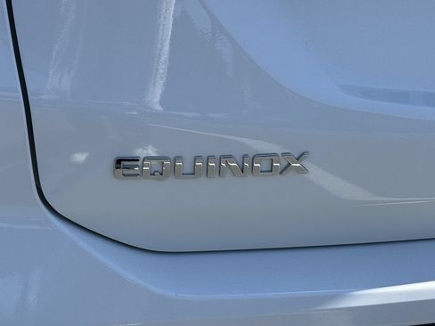 Used 2024 Chevrolet Equinox LS FWD image 12