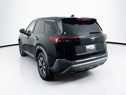 Used 2022 Nissan Rogue SV FWD image 5