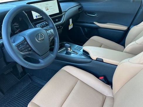 New 2026 Lexus UX 300h FWD image 8