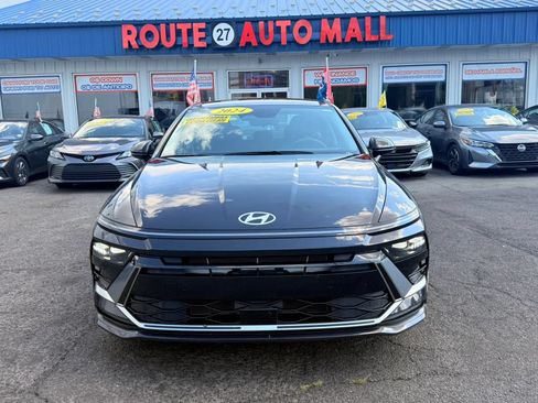 Used 2024 Hyundai Sonata SEL FWD image 3