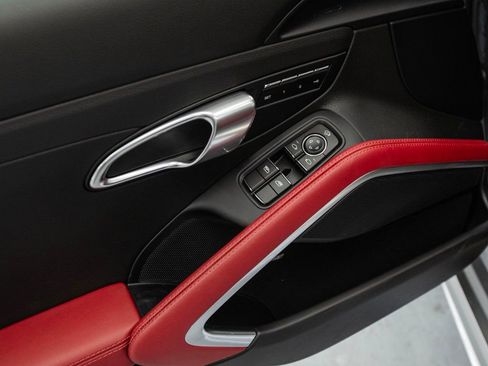 Used 2024 Porsche 718 Boxster S image 29