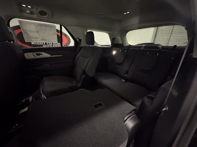 New 2026 Ford Explorer Active RWD image 13