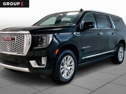 Used 2023 GMC Yukon XL Denali w/ Advanced Technology Package