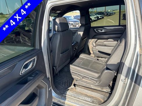 Used 2024 Chevrolet Suburban RST w/ Sport Performance Package AWD/4WD image 6