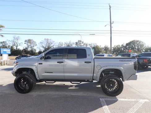 Used 2018 Toyota Tundra SR5 image 7