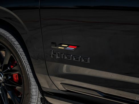 Used 2025 Cadillac Escalade V image 30