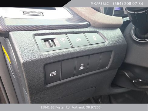 Used 2016 Hyundai Santa Fe SE AWD/4WD image 14
