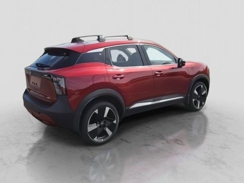 New 2026 Nissan Kicks SR w/ Cold Weather Package AWD/4WD image 4