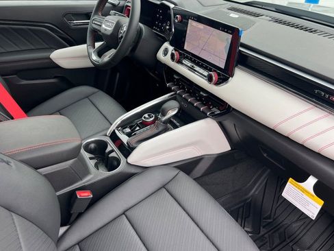 New 2026 GMC Canyon AT4X w/ AT4X AEV Edition AWD/4WD image 12