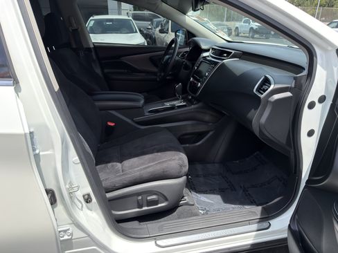 Used 2021 Nissan Murano SV FWD image 10