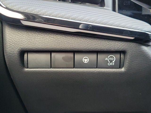 Used 2025 Nissan Kicks SR FWD image 14