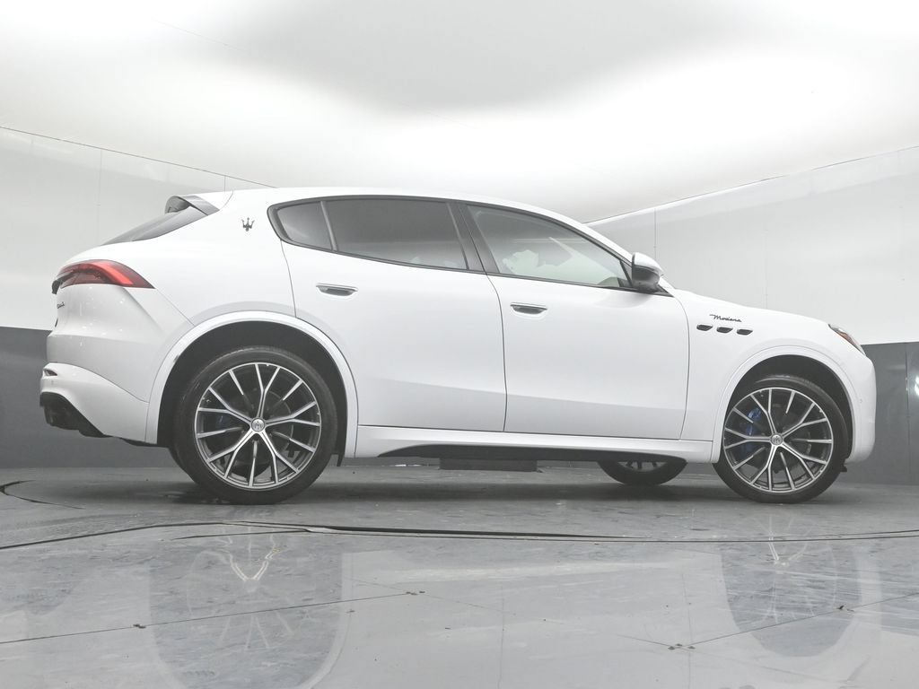 Used 2023 Maserati Grecale Modena AWD/4WD image 33