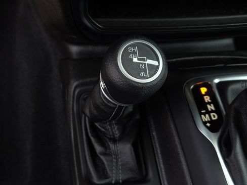 Certified 2025 Jeep Wrangler Unlimited Sport AWD/4WD image 25